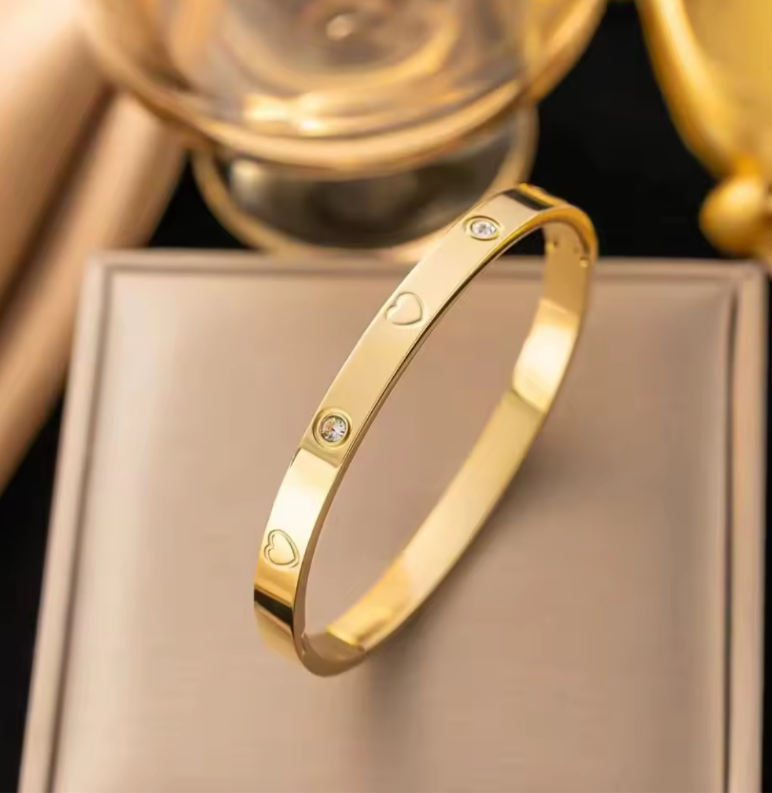Charm Gleam Bracelet