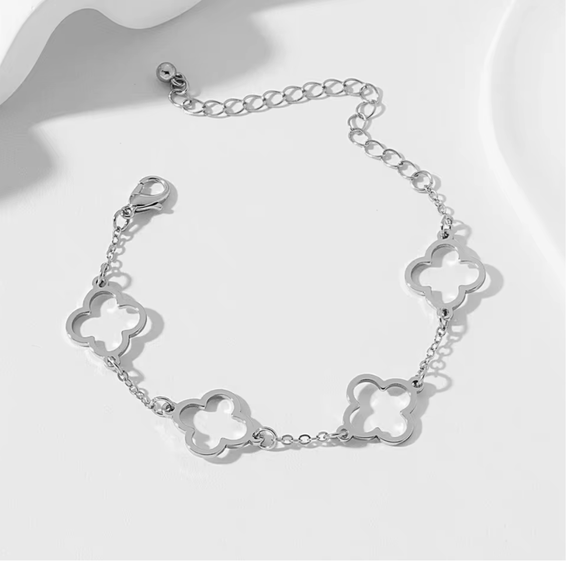 Twin Clover Shine Bracelet Set